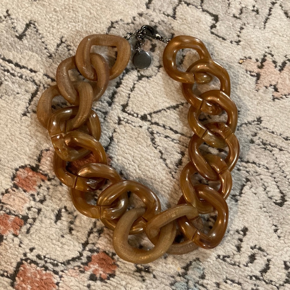 Oversized chunky resin chain necklace